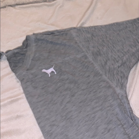 Grey Victoria secret/pink tee shirt - Picture 5 of 5